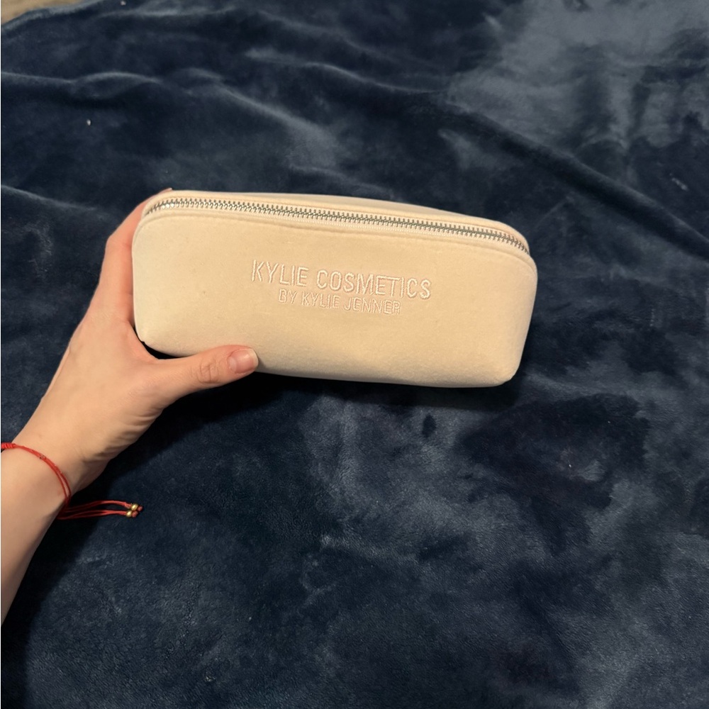 Makeup Bag Bundle - image 4